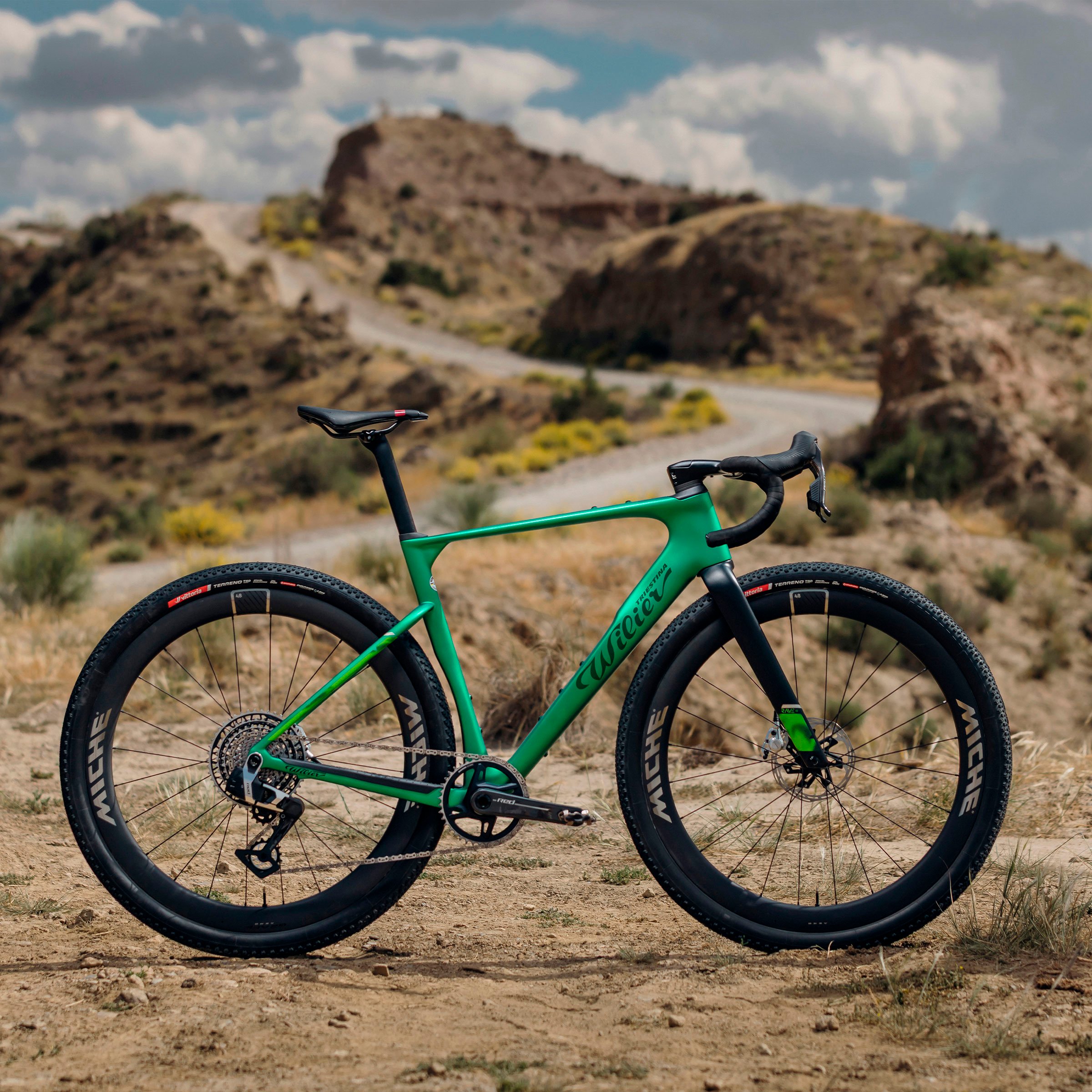 preview_images_Rave-SLR-ID2_media_center